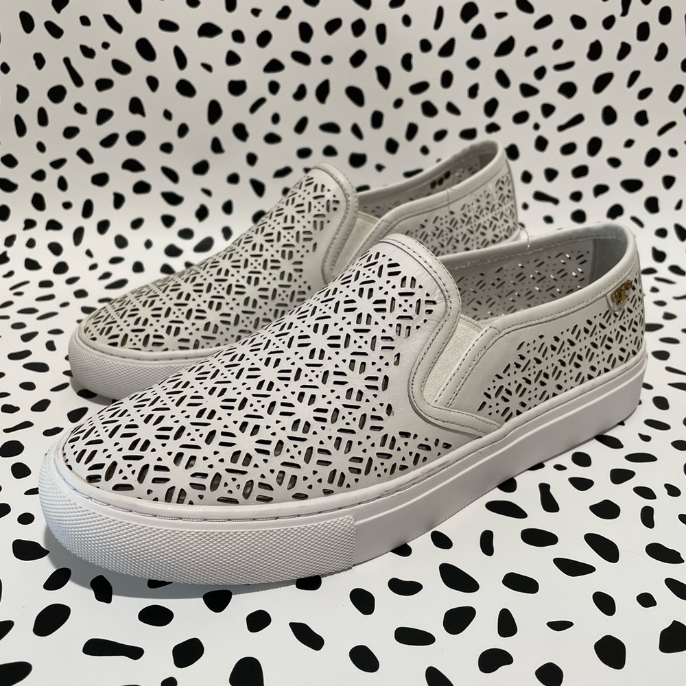 Tory Burch 9M White Leather Sneakers ✨